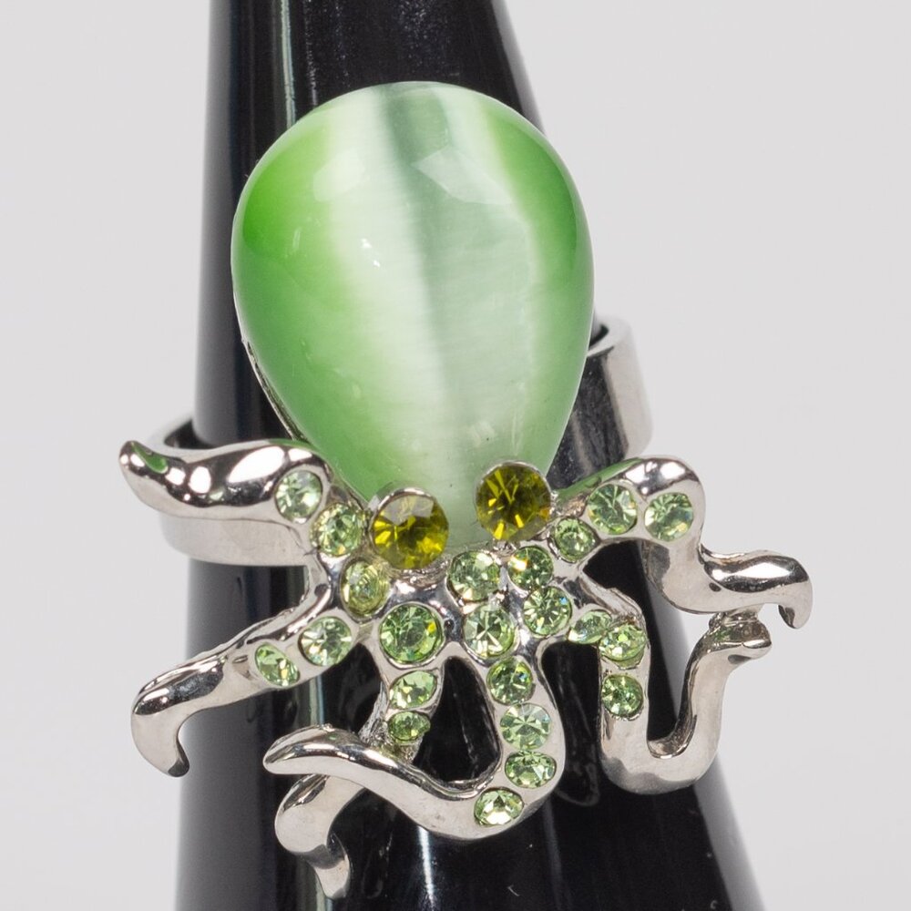 Octopus Ring - Green Rhinestone & Faux Cat's Eye Silver tone adjustable